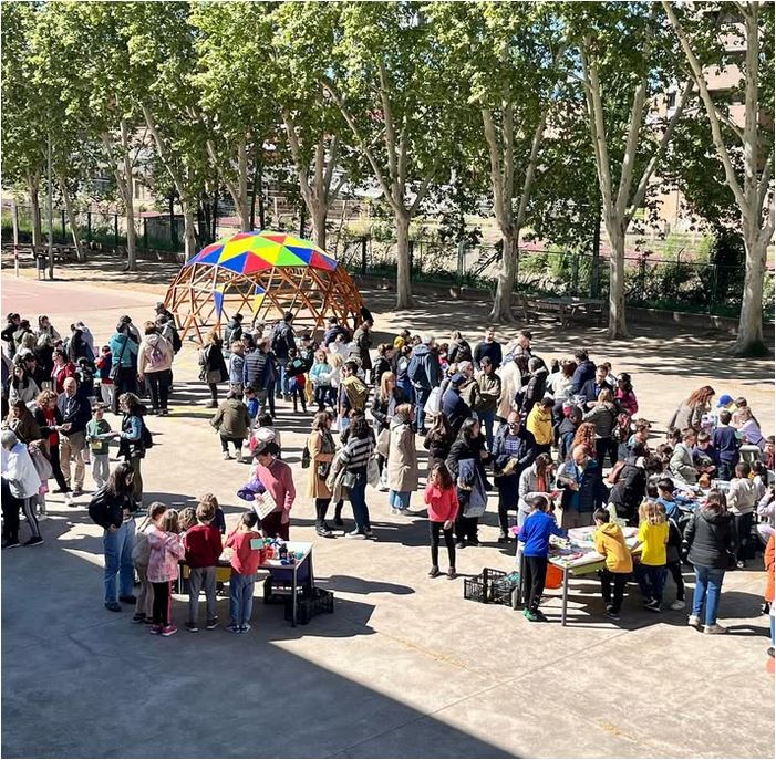 Taller de artesanía y mercadillo